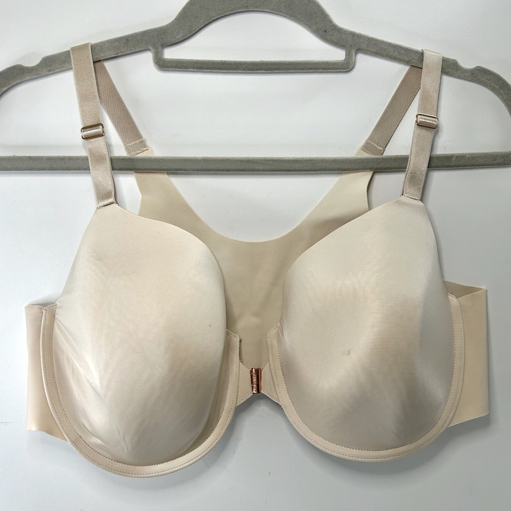 SOMA Vanishing 360 Perfect Coverage Front Clasp Neutral Cream Bra 40D